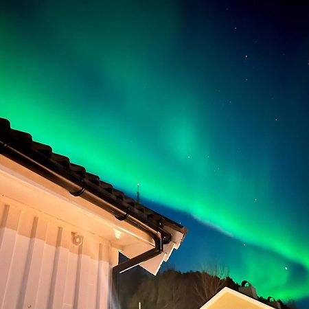 Wake Up To A Beautiful View And Smell Of The Sea Apartment Kristiansund Exterior foto